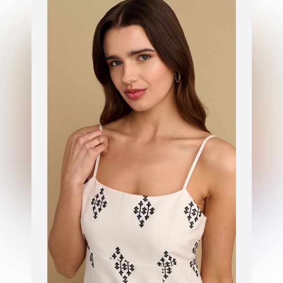 House of Harlow 1960 Cream and Black Patterned Pants - Picture 2 of 12